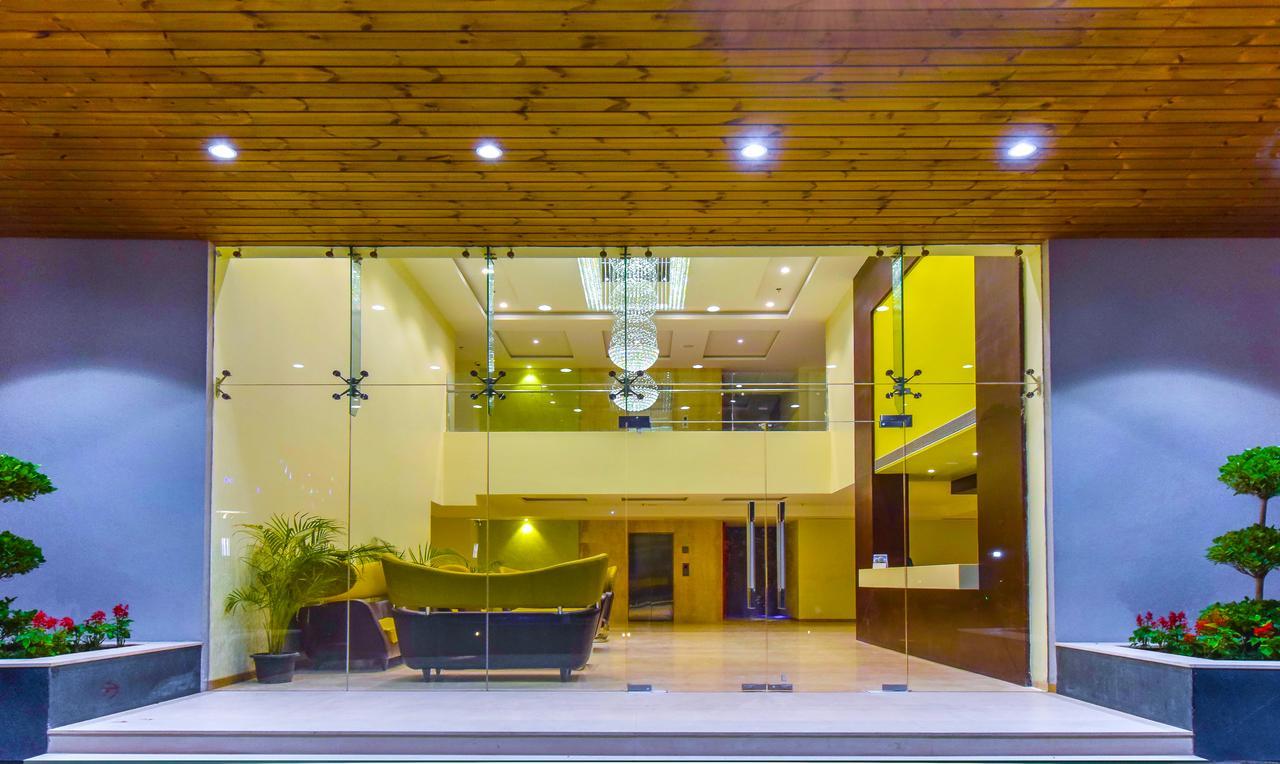 Hotel Atharva 乌贾因 外观 照片