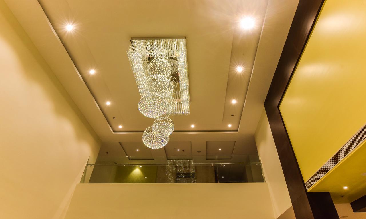 Hotel Atharva 乌贾因 外观 照片