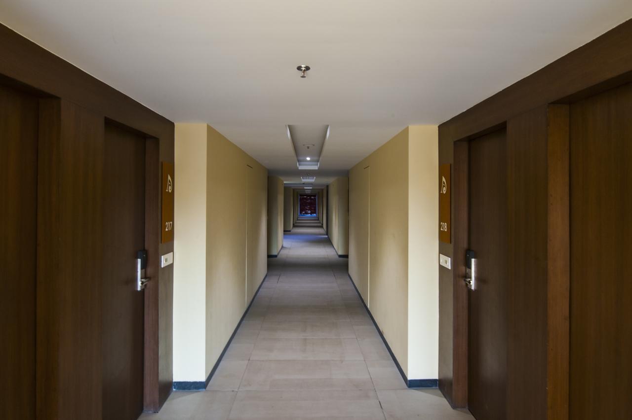Hotel Atharva 乌贾因 外观 照片